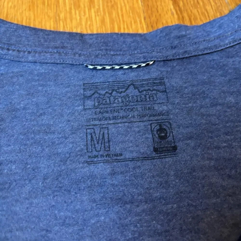 Patagonia Women's Capilene® Cool Trail Shirt Classic Navy Medium Running Outdoor